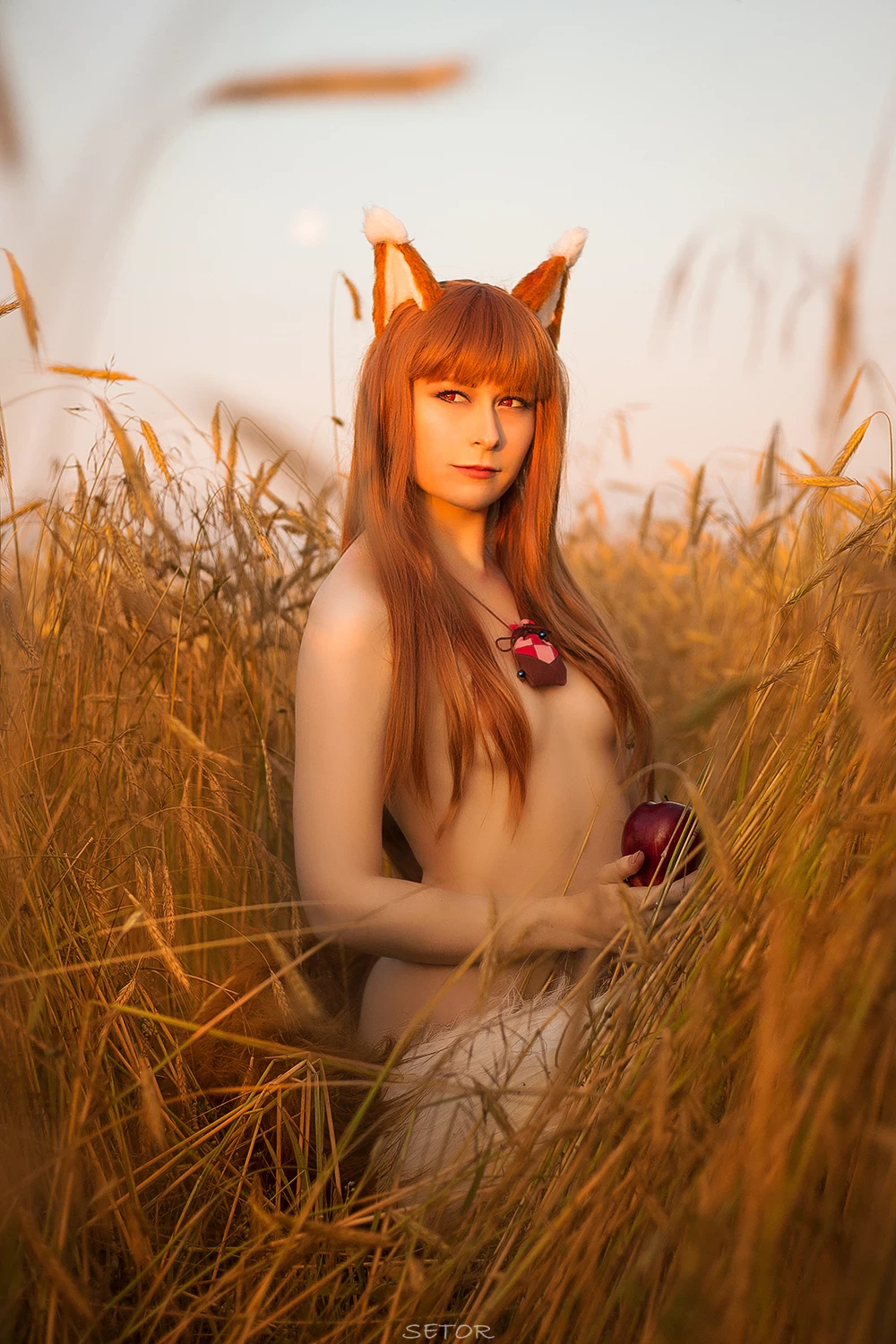 KyrieFox Holo cosplay