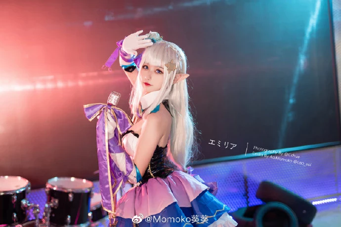 《Re：從零開始的異世界生活》艾米莉亞偶像歌手Cosplay[CN：Momoko葵葵] [12P]