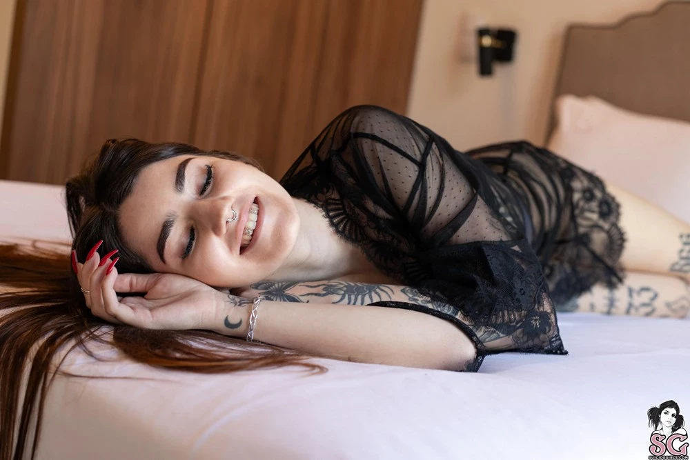 [Suicide Girls]Nov 24, 2024 - Scyllah - Back In Black[55P]