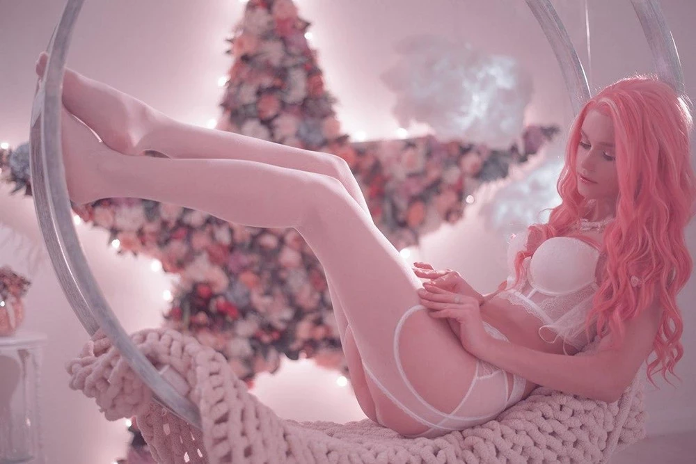 Shirogane-sama December lingerie shoot