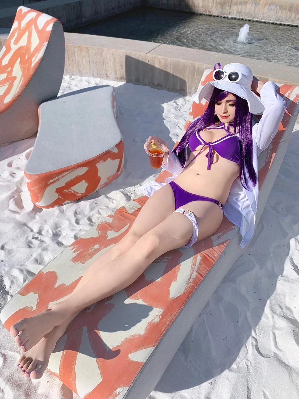 C9 Sneaky - Pool Party Caitlyn