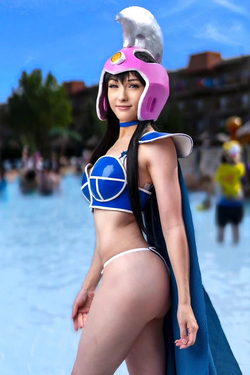 Chameleahn Cosplay - Chichi [Dragon Ball]