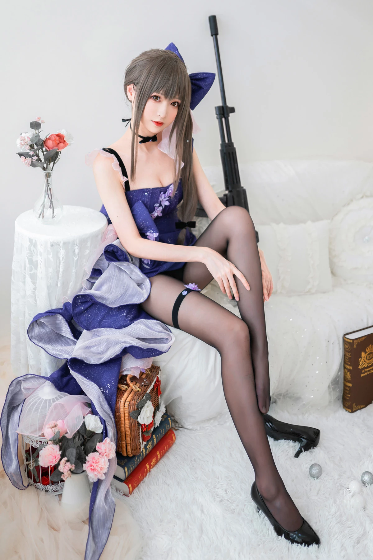 藍裙蝶美女私房Cosplay主題性感黑絲褲襪秀美腿撩人誘惑寫真 [20P]