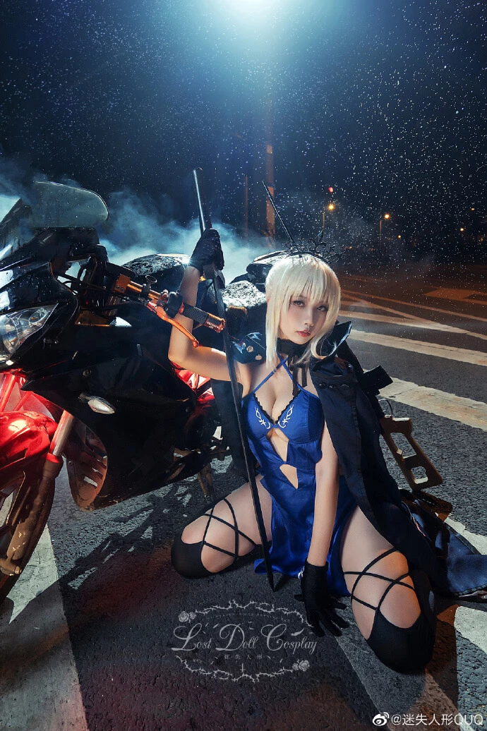 FGO阿爾托莉雅 Alter Rider 黑呆槍cos cn迷失人形QUQ [18P]