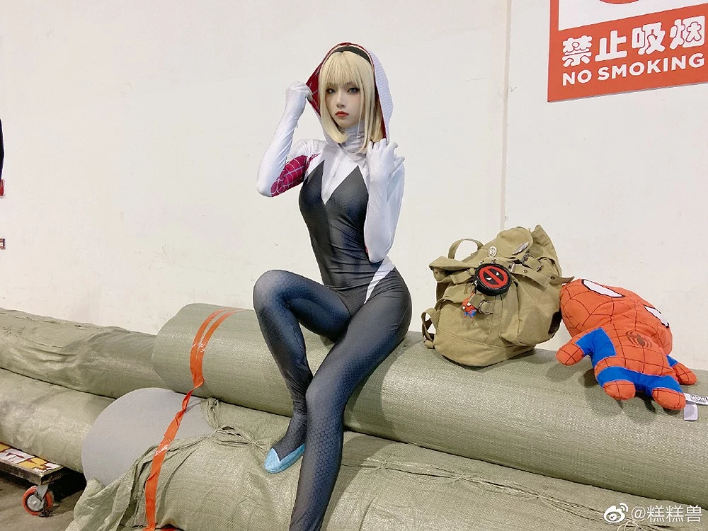 糕糕獸---spider-gwen