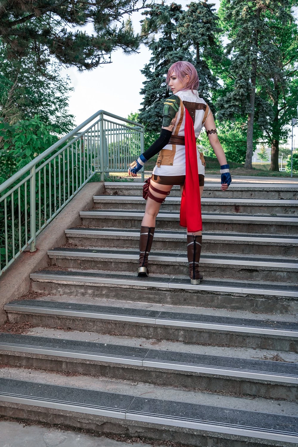 Luxlo Cosplay - Lightning