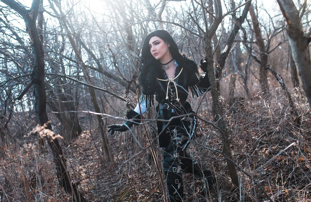 Luxlo Cosplay - Yennefer