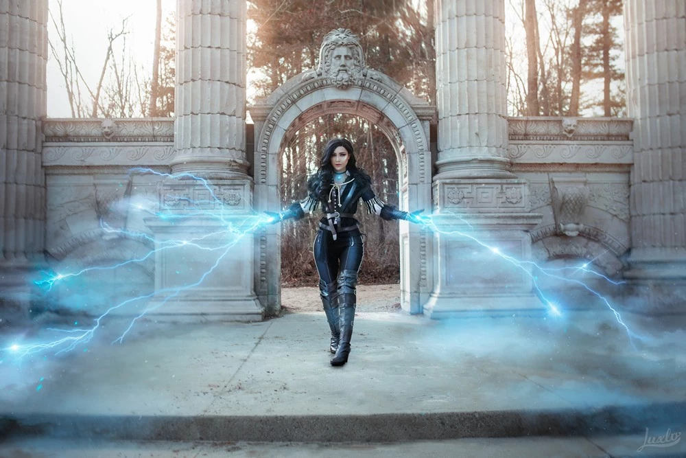 Luxlo Cosplay - Yennefer