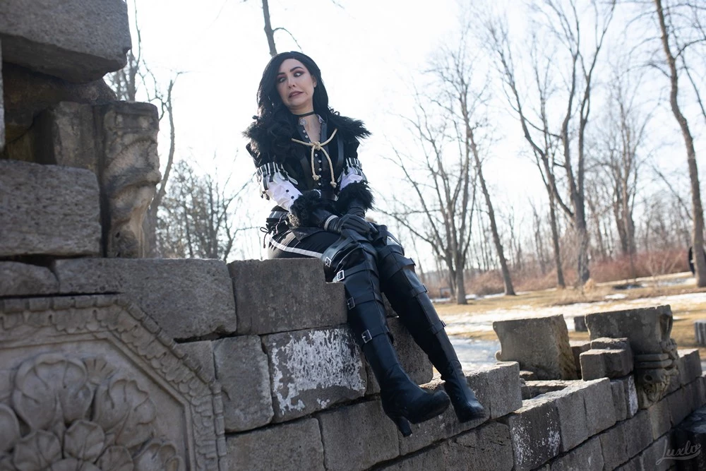 Luxlo Cosplay - Yennefer