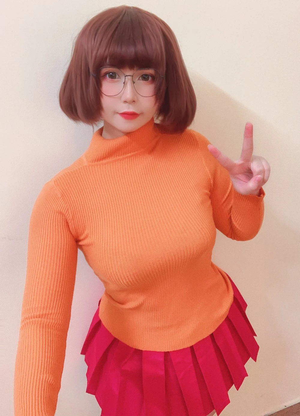 UyUy - Velma