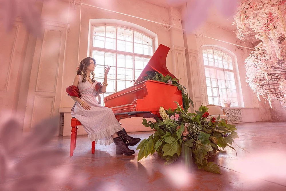 Disharmonica - Aerith Cosplay [Final Fantasy 7]