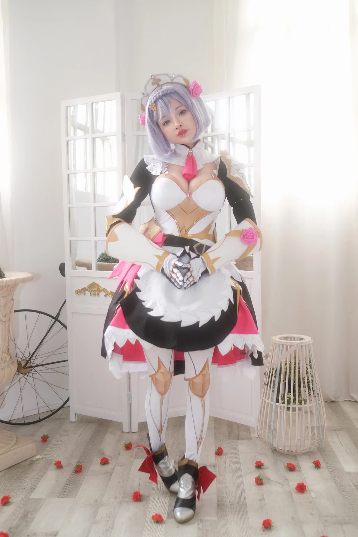 Hidori Rose Cosplay Noelle – Genshin Impact