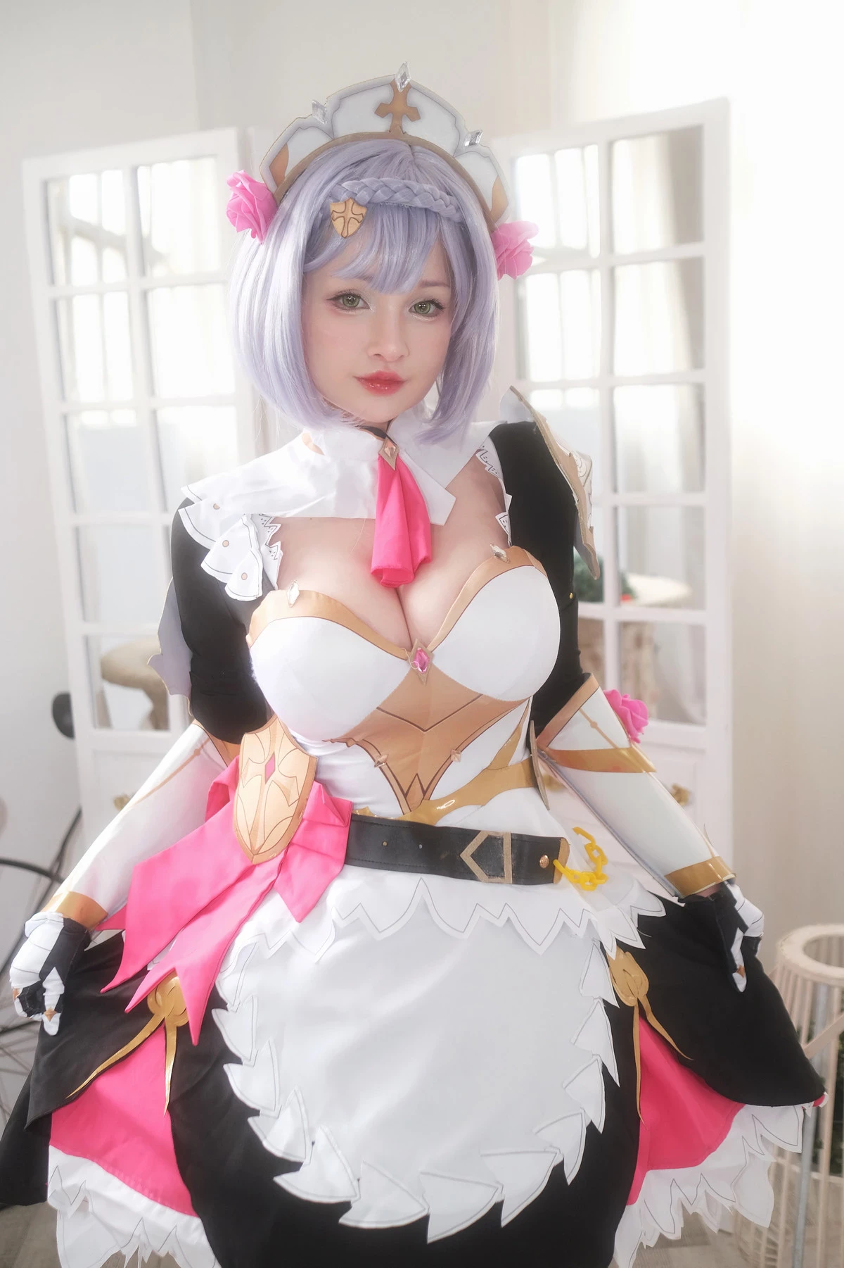 Hidori Rose Cosplay Noelle – Genshin Impact