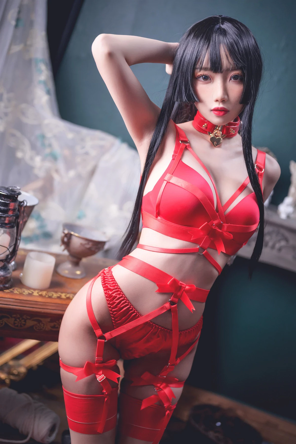 鬼畜瑤在不在 Cosplay 紅色束縛