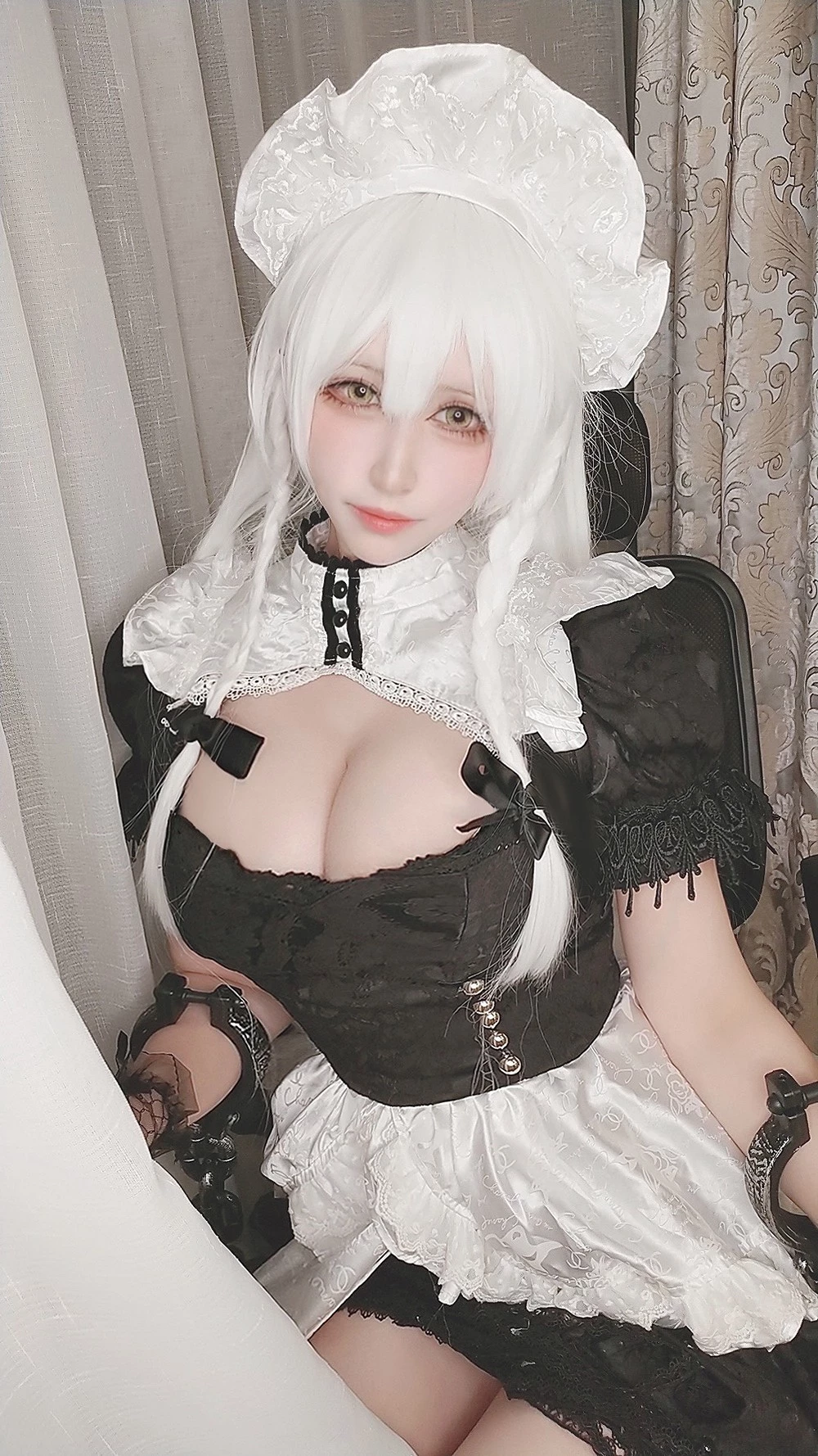 黑白御貓 - Hermione [Azur lane]