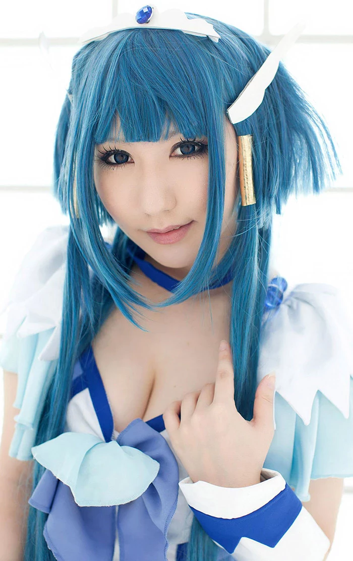 素人或AV女優的COSPLAY-35 [30P]