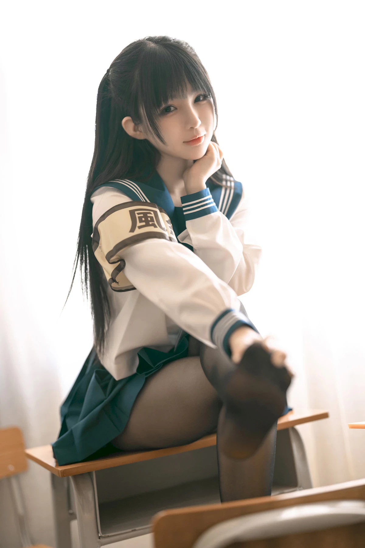 桜井寧寧 Cosplay 風紀委員