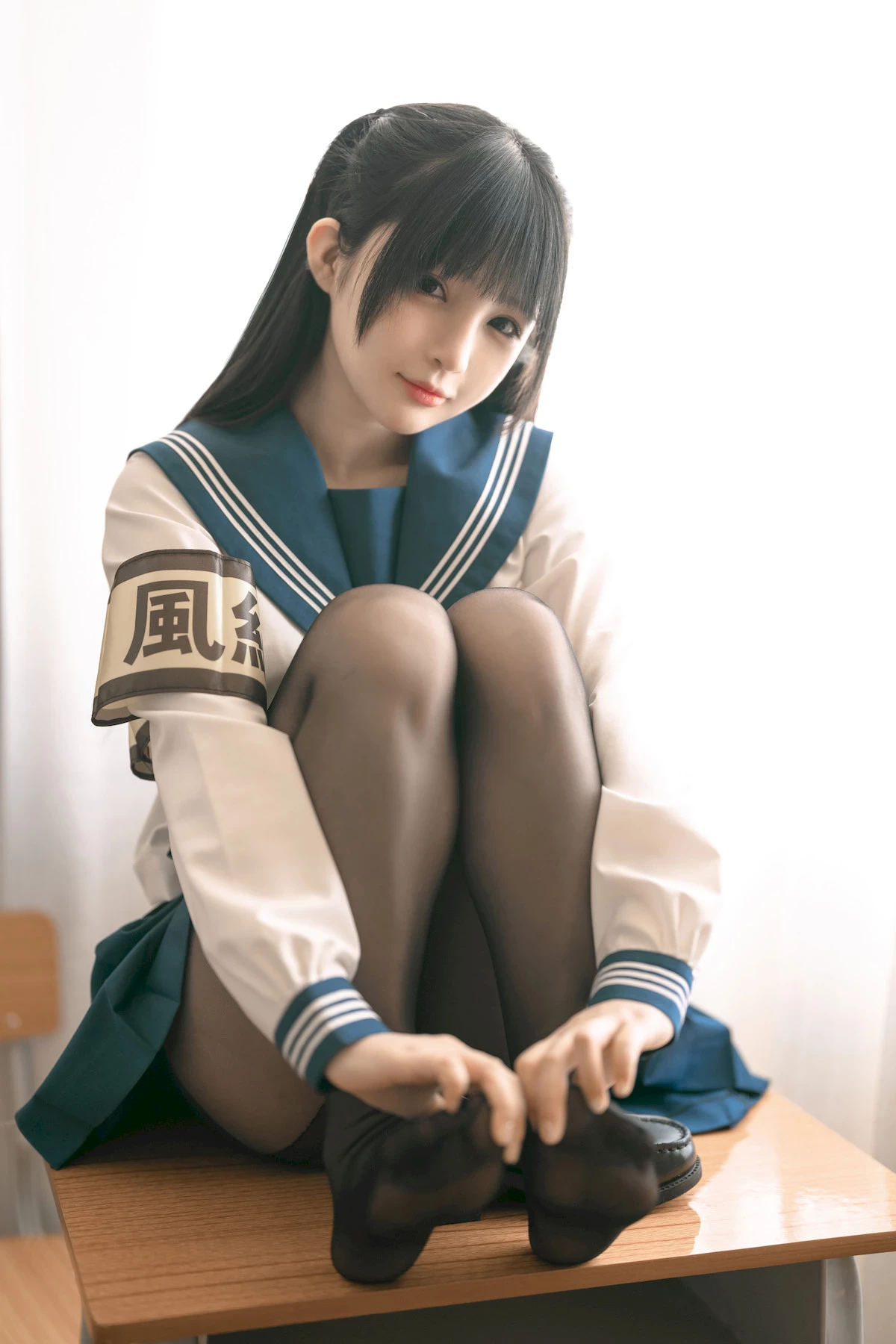 桜井寧寧 Cosplay 風紀委員