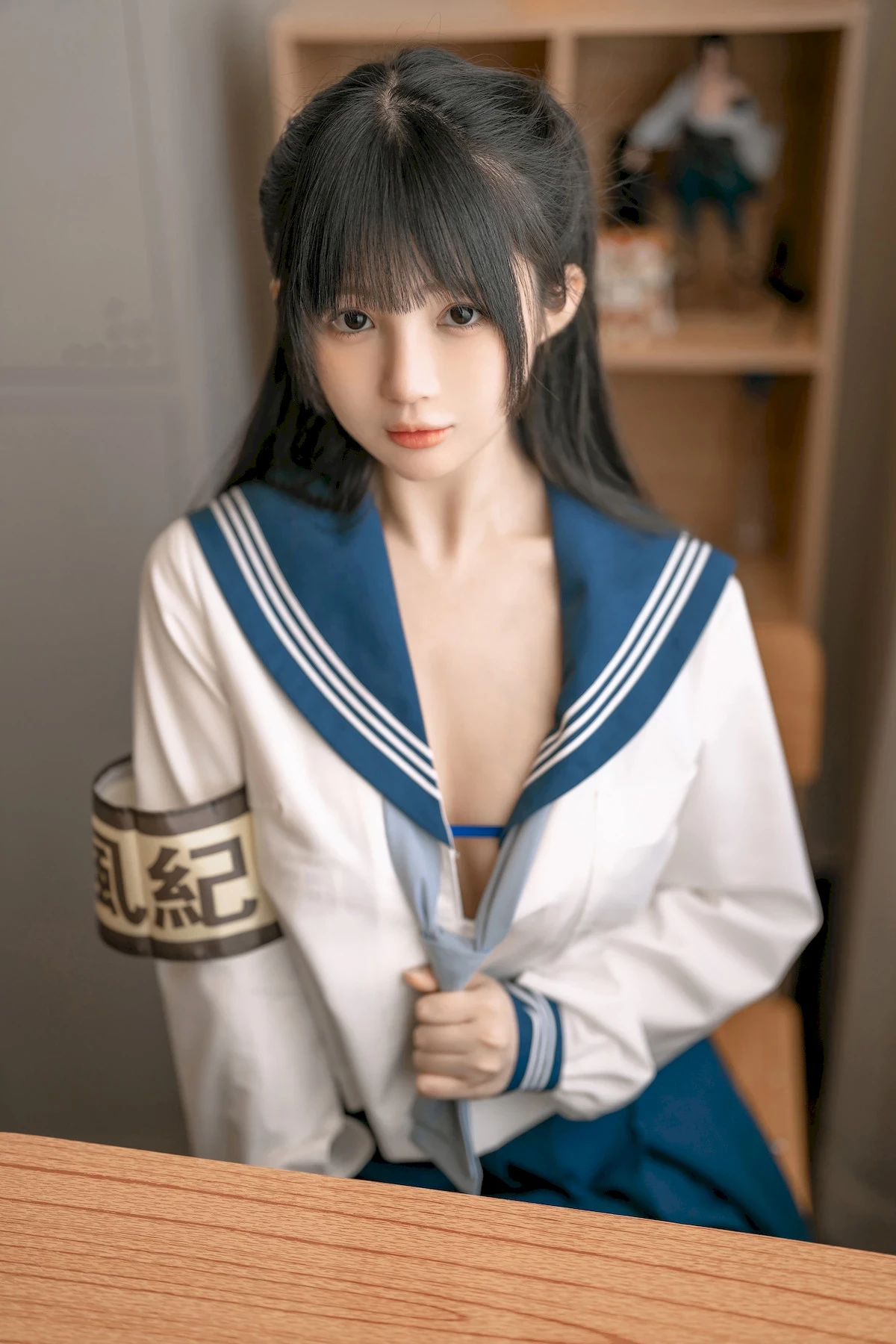 桜井寧寧 Cosplay 風紀委員