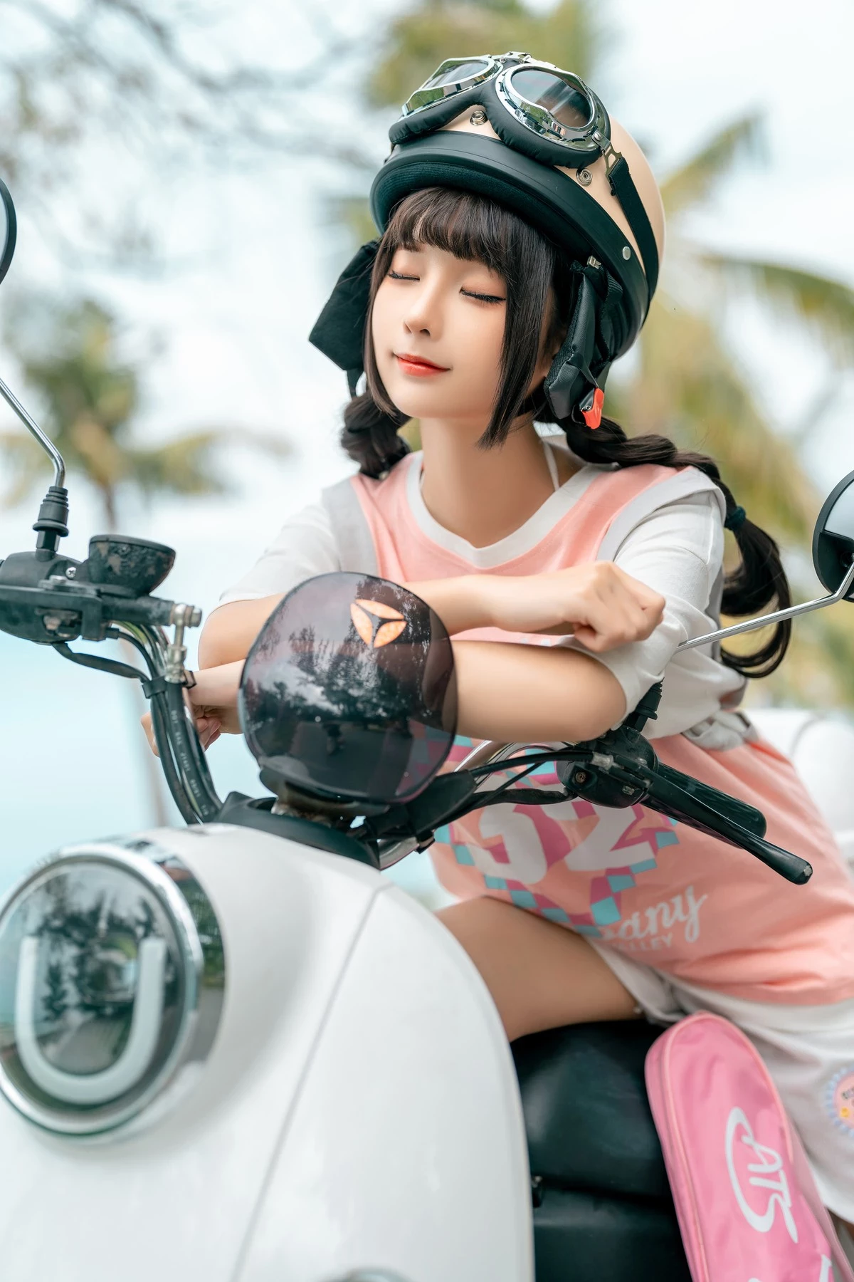 Cosplay 蠢沫沫 Chunmomo Electric Car Set.02