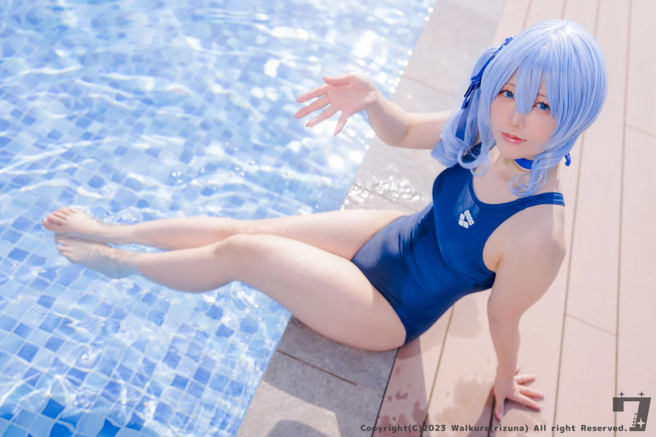 Rizuna - Hoshimachi Suisei school swimsuit