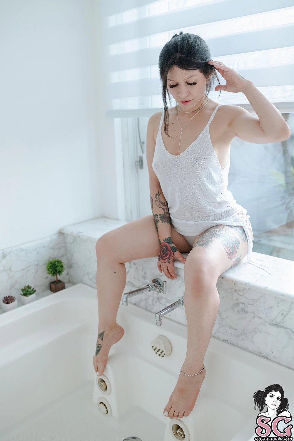 [Suicide Girls]Dec 19, 2024 - Lanaisonfire - Wet Dream[58P]