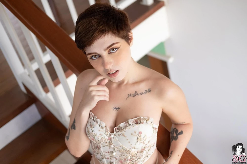 [Suicide Girls]Dec 25, 2024 - Aliese - Romance[45P]