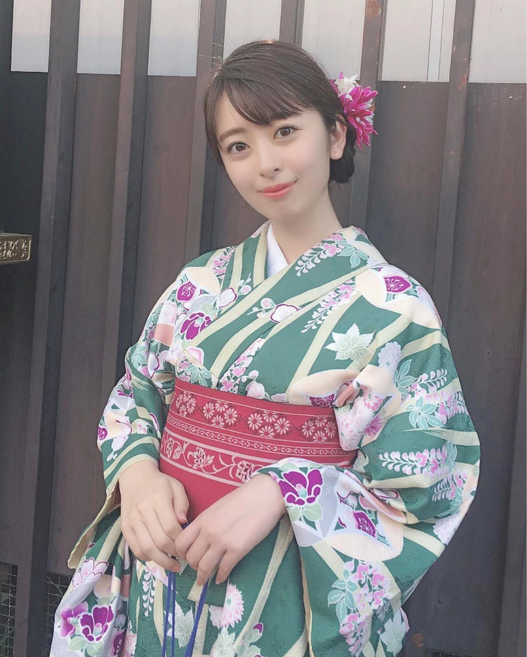 横滨大学生 兼田日向子 樱花妹就有种特别的气质