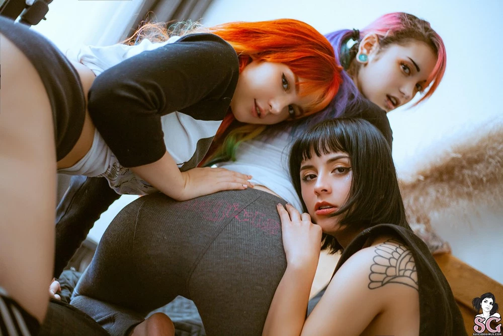 [Suicide Girls]Feb 02, 2025 - Gloom   Mimo - Paradise Room[46P]