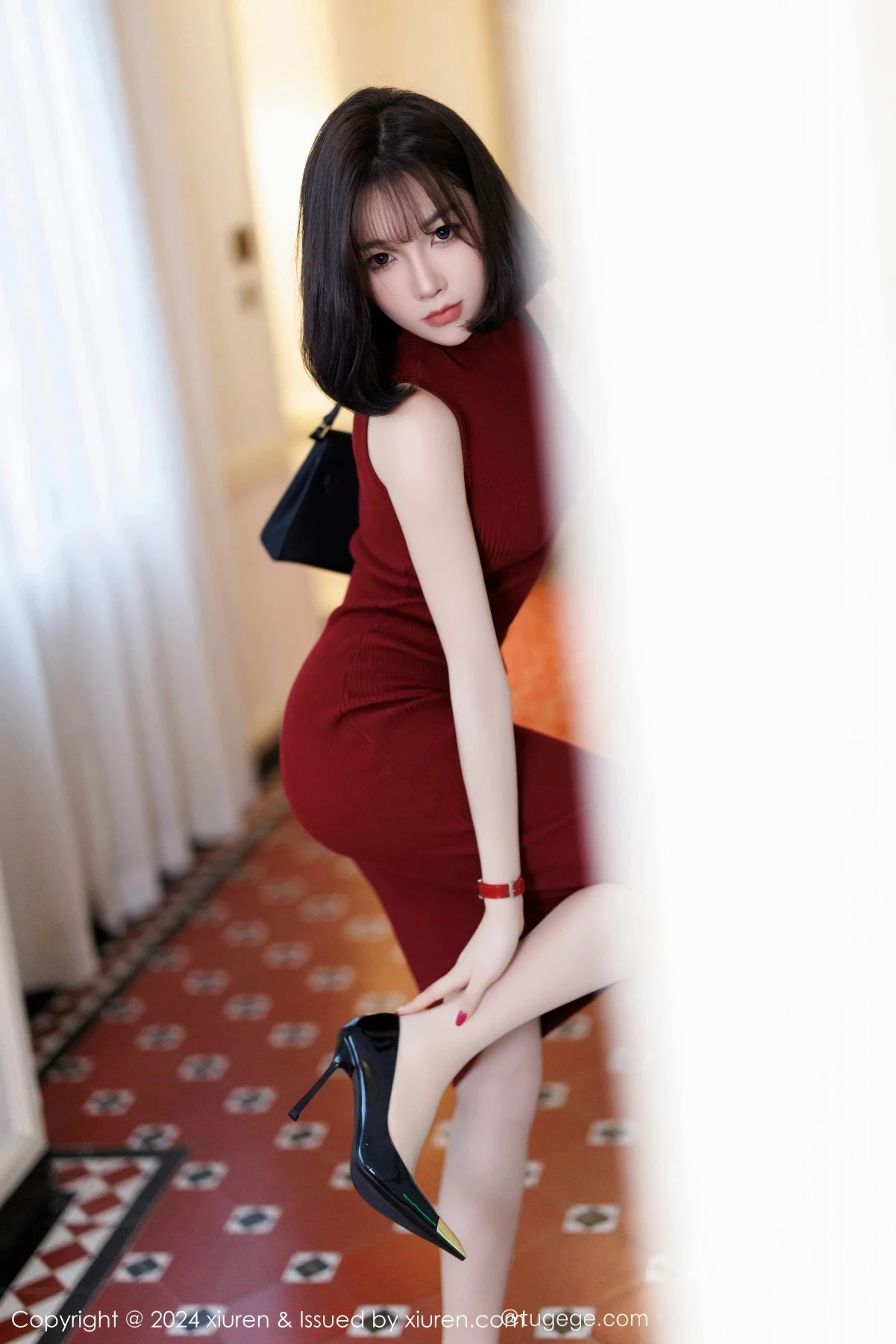 [XIUREN秀人网]2024.12.12 Vol.9589 徐莉芝Booty 完整版无水印写真[91P]